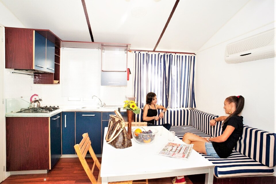 Mobile Home at Lake Trasimeno with Pool, Castiglione del Lago