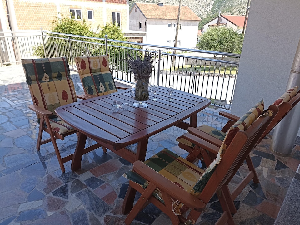 Casa en Senj con piscina cerca de playa, Senj