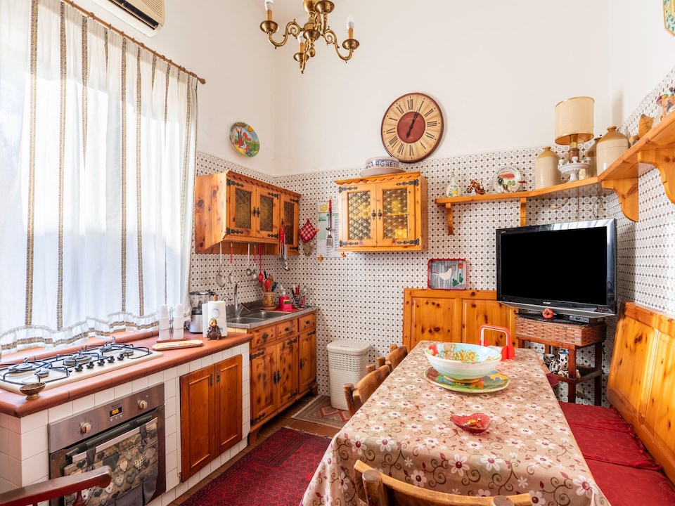 Villa in Enna with Private Pool & Scenic Views, Assoro