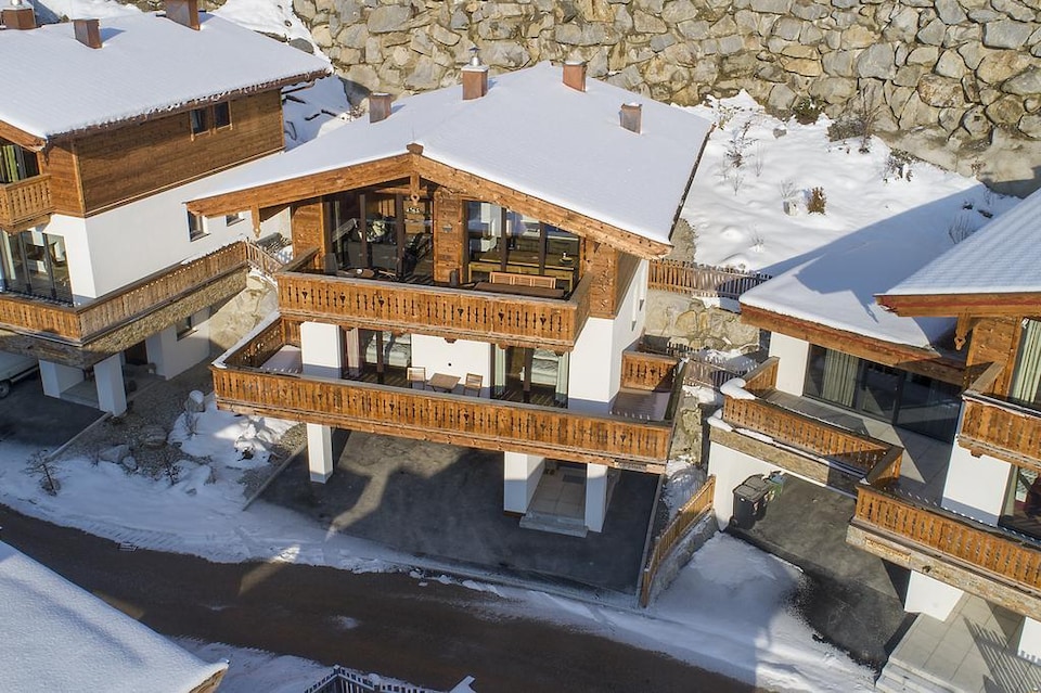 Alpenchalet met sauna en balkon, Neukirchen am Großvenediger