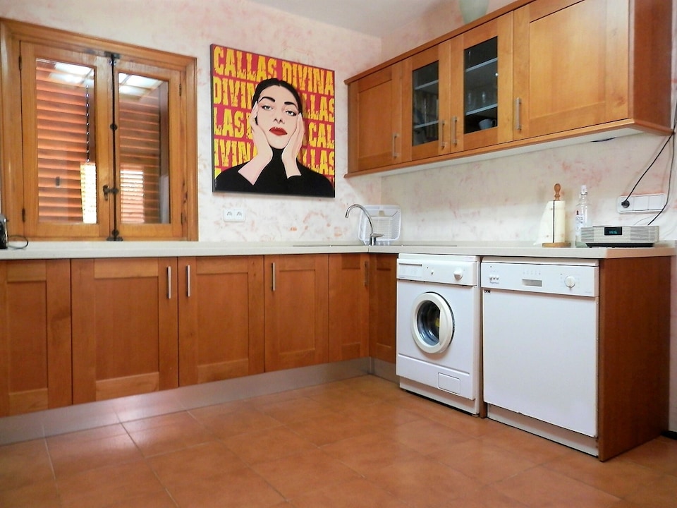 Villa en Ibiza con Piscina Privada, Siesta