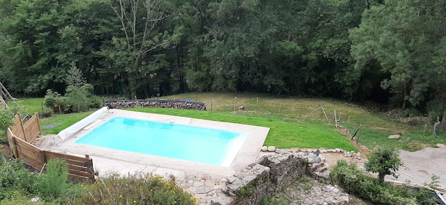 Ferienhaus in Altillac mit Pool und Garten