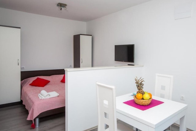 Villa Roza - Studio Apartment with Balcony, Rožat