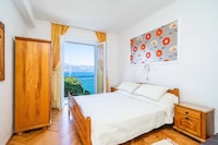 Apartments Nikolina (LU) - Two-Bedroom Apartment with Balcony