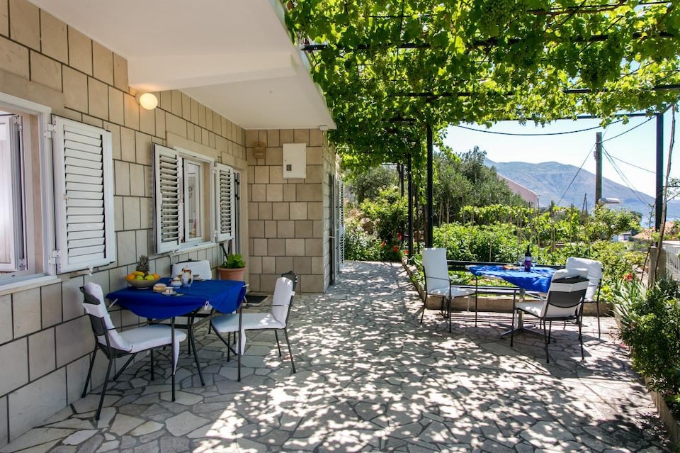 Apartments Olive - Comfort One Bedroom Apartment with Terrace and Sea View - Popolica 50, Mlini