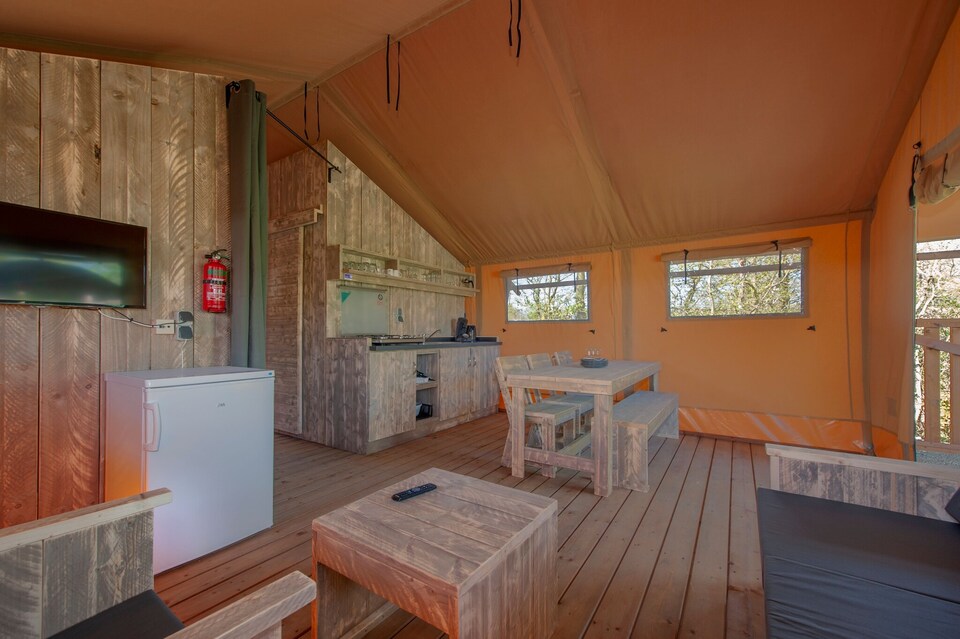 Tienda Safari cerca de Biesbosch y Breda, Oosterhout
