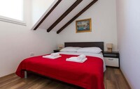 Villa Mia - One Bedroom Apartment (Top Floor)