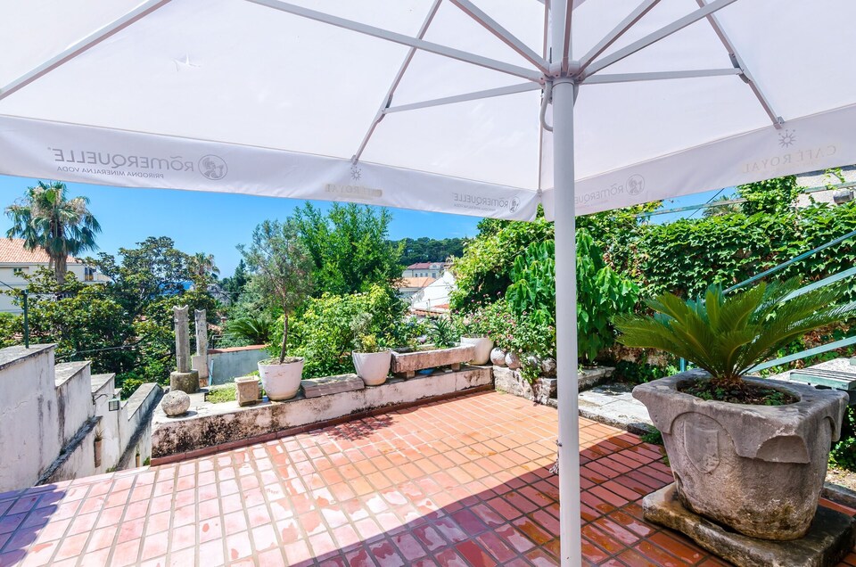 Apartments Paula - One Bedroom Apartment with Shared Terrace, Dubrovnik