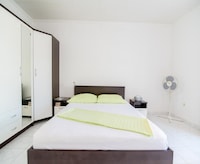 Studio-appartement met terras met uitzicht op zee