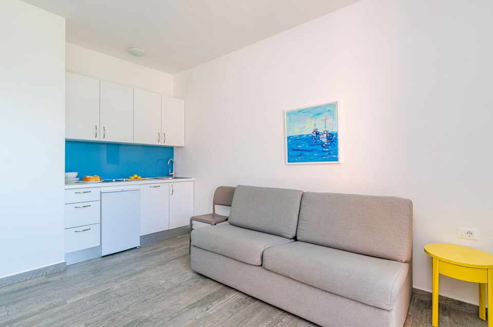 Apartments Villa Lukas - ''No.4'' One-Bedroom Apartment with Balcony and Sea View, Cavtat