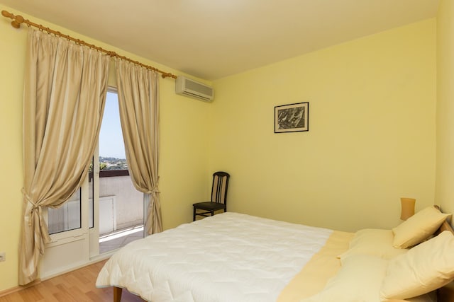Apartment Milić - Two Bedroom Apartment with Terrace and Sea View (Sinjska 15), Dubrovnik