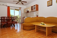 Apartments Veselka, Lumbarda - One Bedroom Apartment with Terrace and Sea View (Apt 7)