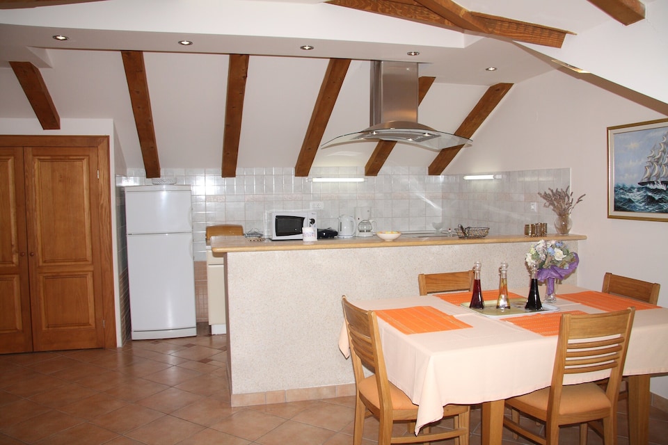 Villa Alegria Cavtat - Comfort Two Bedroom Apartment with Sea View (Apartment C), Cavtat