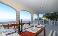 House Green Side Sunset- Four Bedroom House with Pool and Sea View