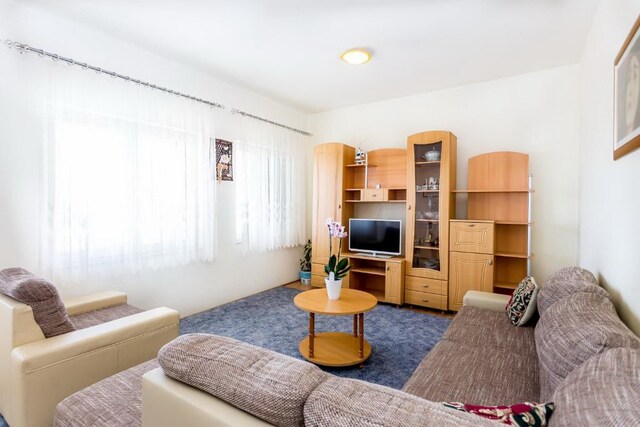 Magdales - Comfort Three Bedroom Apartment