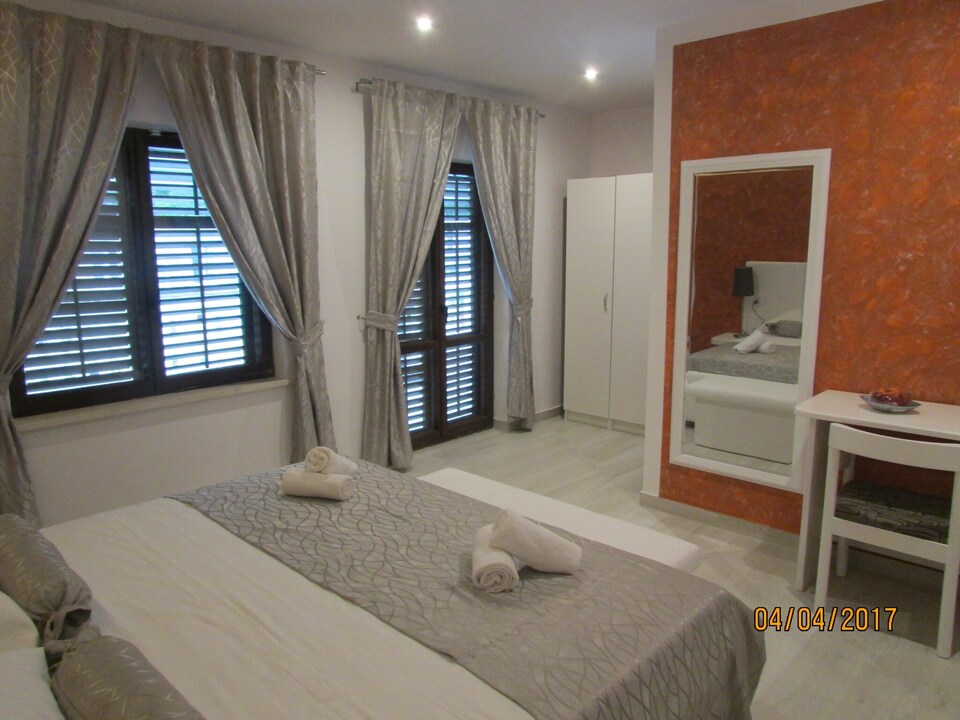 Villa Mirosa-Double Room with Terrace ( 3 ), Saplunara