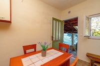 House Hidden Bay-One Bedroom Cottage with Terrace ans Sea View