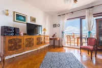 Apartments Sunrise ( Duilovo ) -Three Bedroom Apartment with Sea View  Terrace