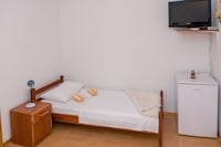 Apartments Anita-Triple room with terrace