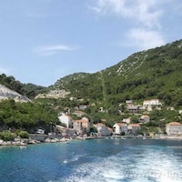 Apartments Laura Mljet - Comfort One Bedroom Apartment with Balcony and Sea View