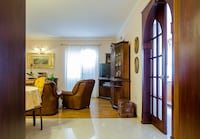 Apartment Paco - Three-Bedroom Apartment with Balcony and Sea View