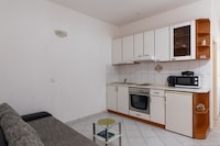 House Rašica - One Bedroom Apartment with Terrace and Sea view (2)