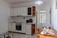 House Rašica - One Bedroom Apartment with Terrace and Sea view (2)