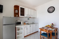 House Rašica - One Bedroom Apartment with Terrace and Sea view (2)