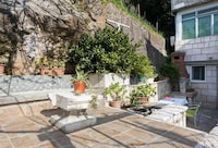Guest House Kusalo- Studio Apartment with Patio (Studio 1)