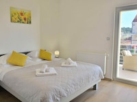Fancy Apartments Dream - Deluxe One Bedroom Apartment with Balcony and Sea View ( 4 )