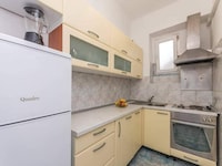 Apartment Marjan - One Bedroom Apartment with shared Terrace