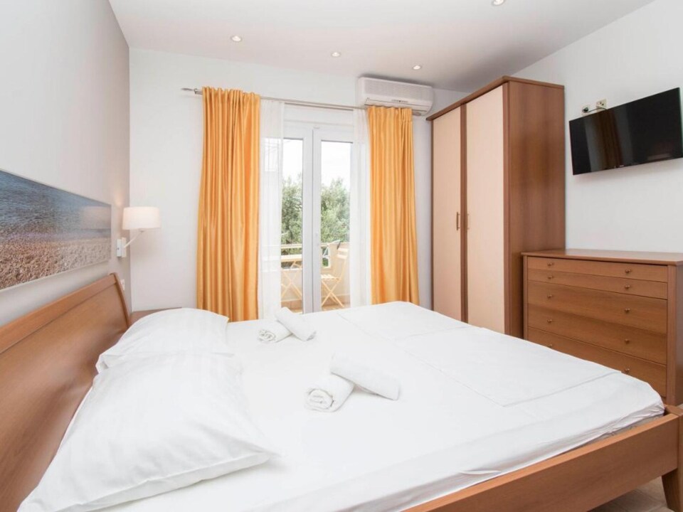 Apartments Antonio - Studio with Balcony (2+1) - 5, Tučepi
