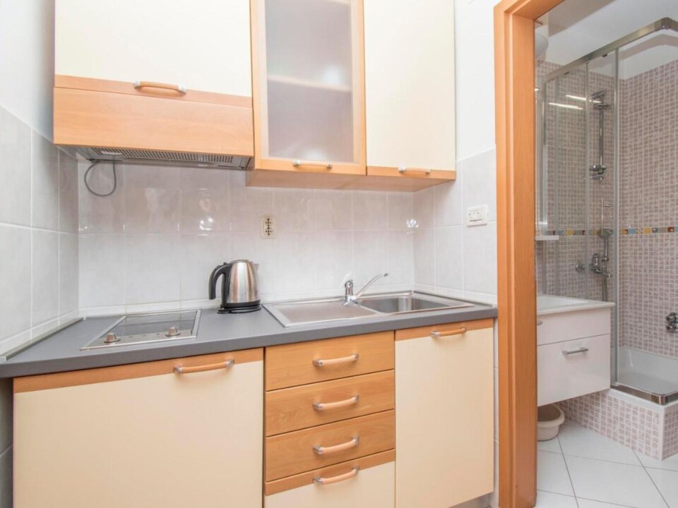 Apartments Antonio - Studio with Balcony (2+1) - 5, Tučepi