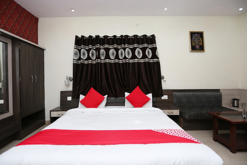 OYO 5973 Hotel Sagar Castle, Ratlam, Ratlam