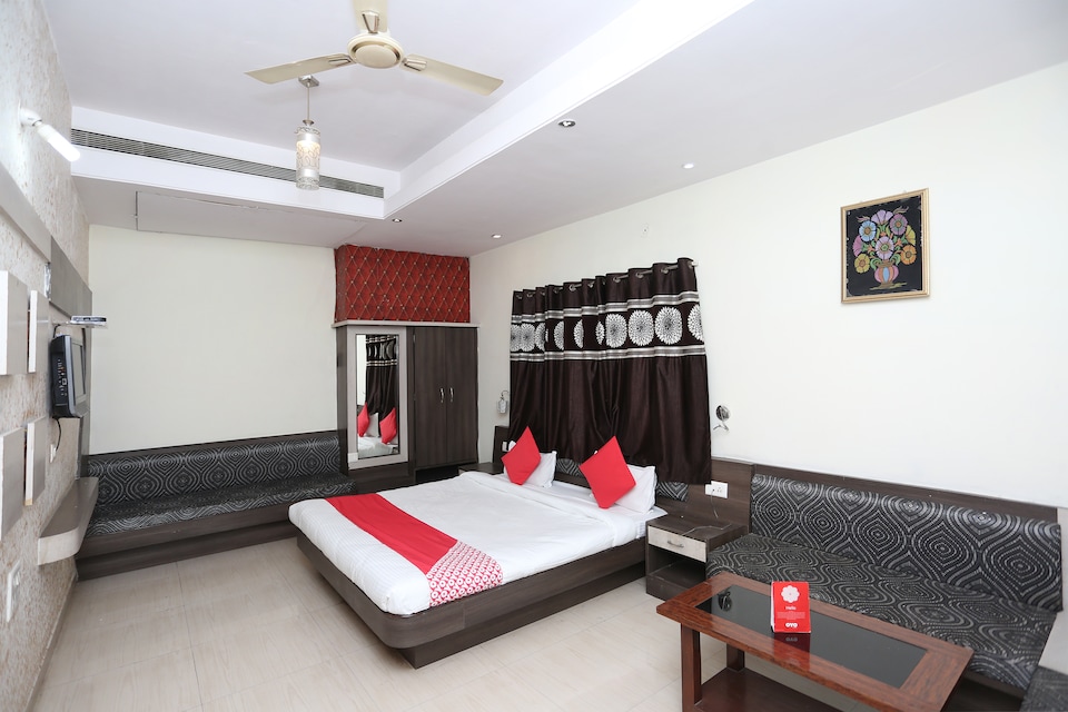 OYO 5973 Hotel Sagar Castle, Ratlam, Ratlam