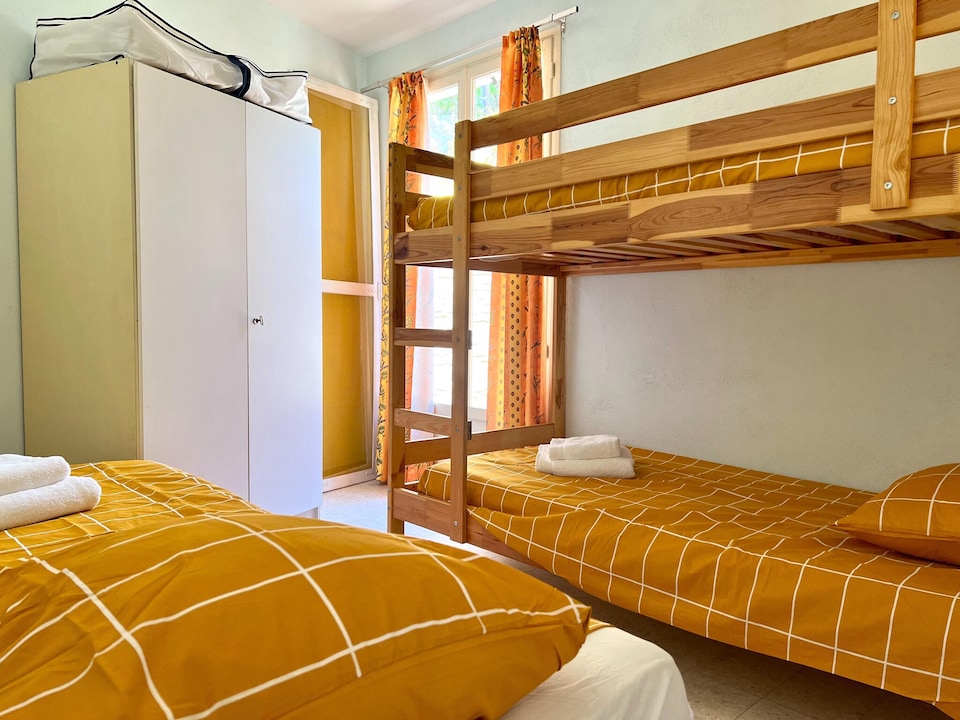Cottage in St. Clair near Sandy Beach, Le Lavandou