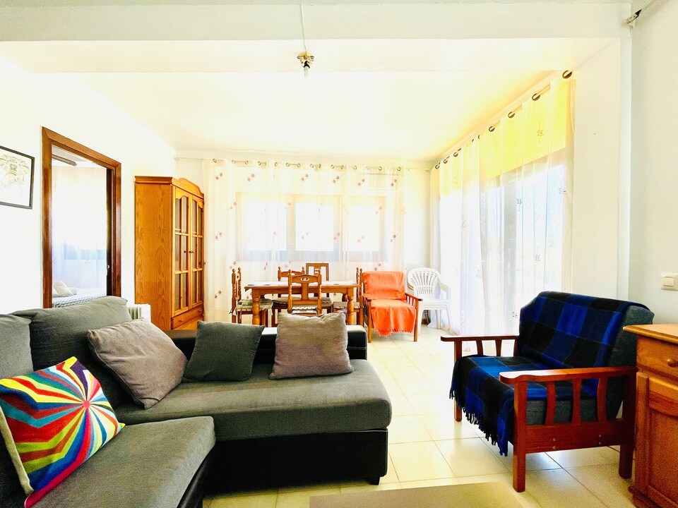 Mountain-View Apartment by Sea, Roquetas de Mar