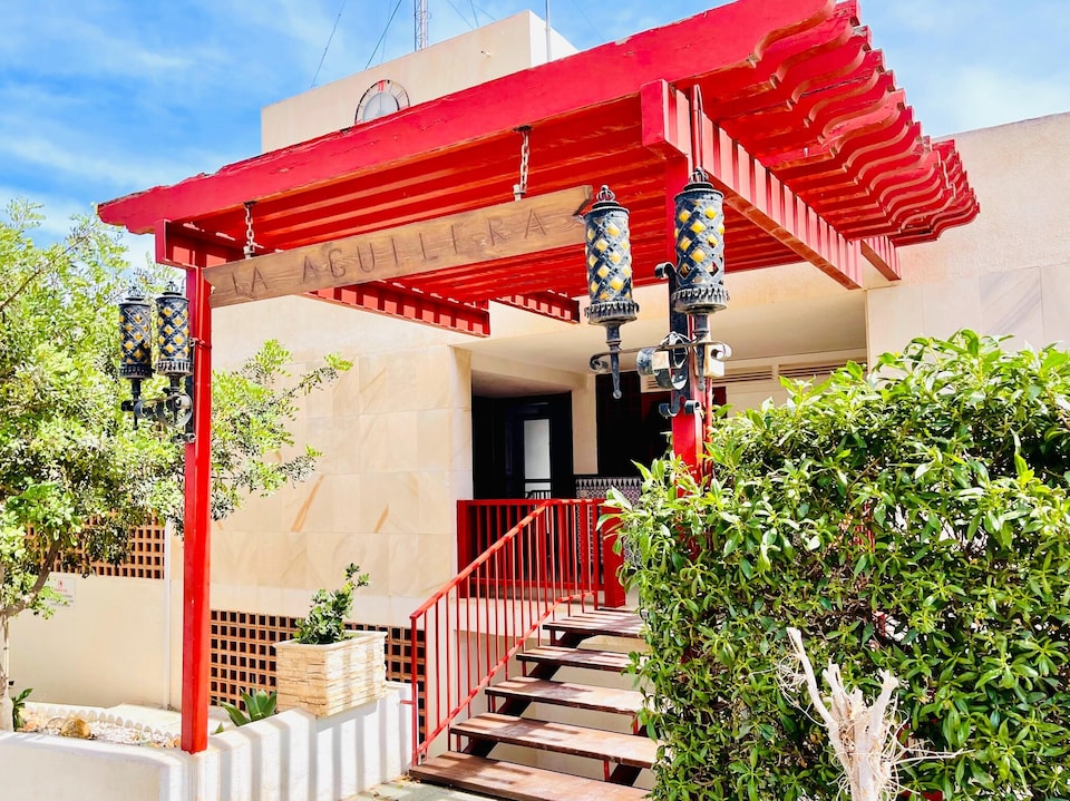 Apartment in Almería with Beach Access, La Garrofa