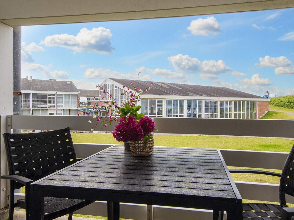 6 person holiday home in Ringkøbing-By Traum, Holmsland Klit