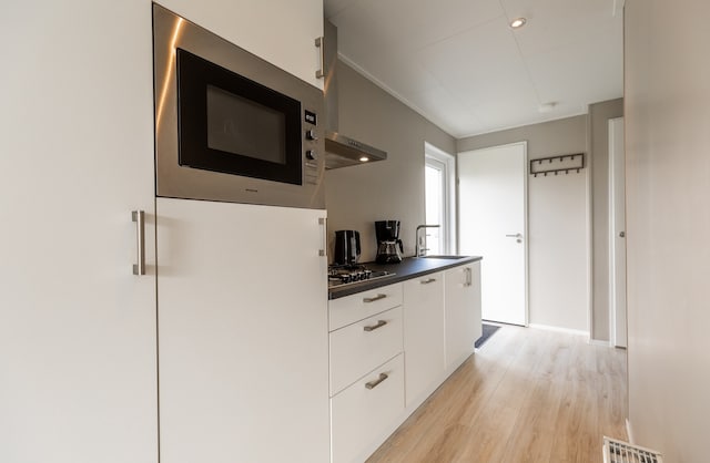 Chalet with Pond View in Gelderland, Lathum