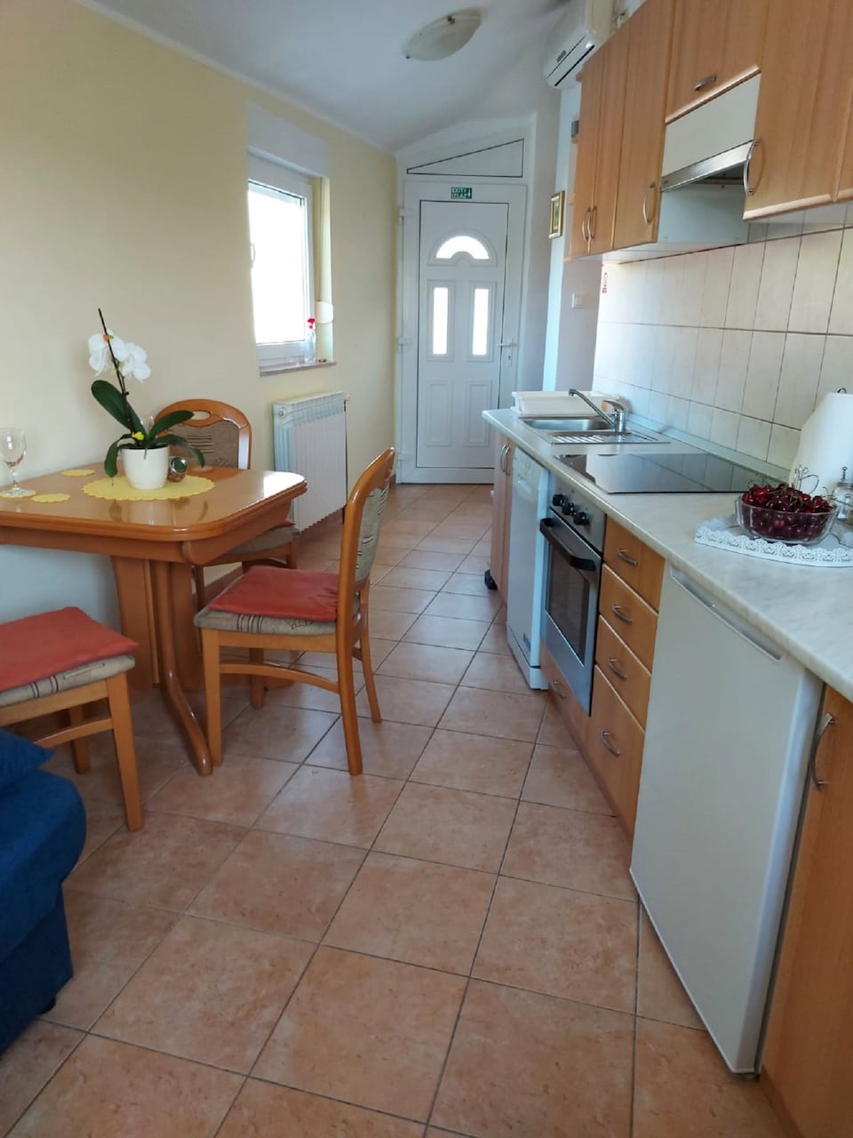 Apartment Luka - One Bedroom Apartment with Balcony and Sea View, Jadrtovac