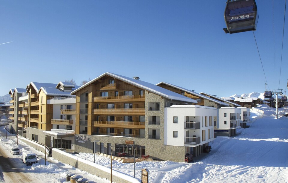 Appartement in Éclose met Bergzicht, Huez