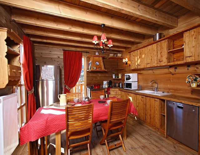 Chalet in Alpe d'Huez with Sauna & Hot Tub, Huez