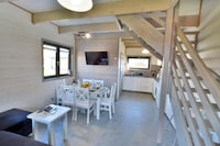 Komfortable Ferienhäuser mit Klimaanlage und Sauna