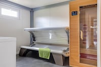 Lusso sul lago; sauna e vasca idromassaggio