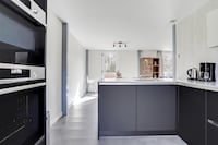 Lusso sul lago; sauna e vasca idromassaggio