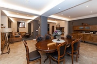 Erstaunliche Villa mit Pool, Wellness und atemberaubender Aussicht