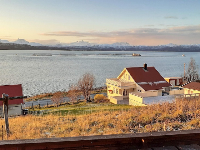 6 personas casa en Finnsnes-By Traum