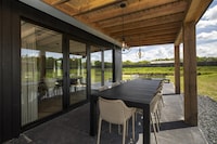 Spaziosa casa vacanze con sauna e giardino