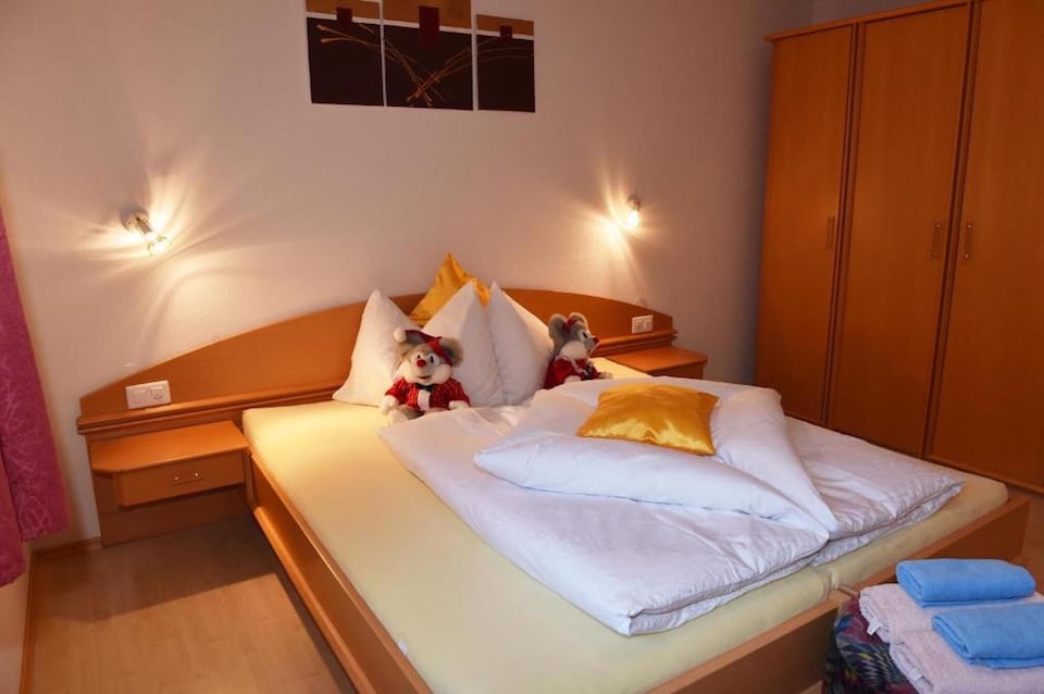 Apartment in Samnaun near Ski Cable Railway, Samnaun-Compatsch